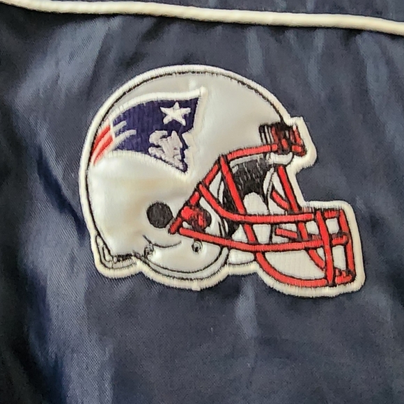 NFL Patriots quilted jacket, size L - Picture 7 of 16